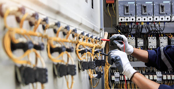 Professional Electrician technician working in South Miami, FL